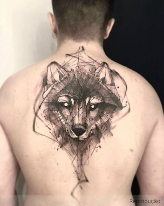 tatuagem nas costas
