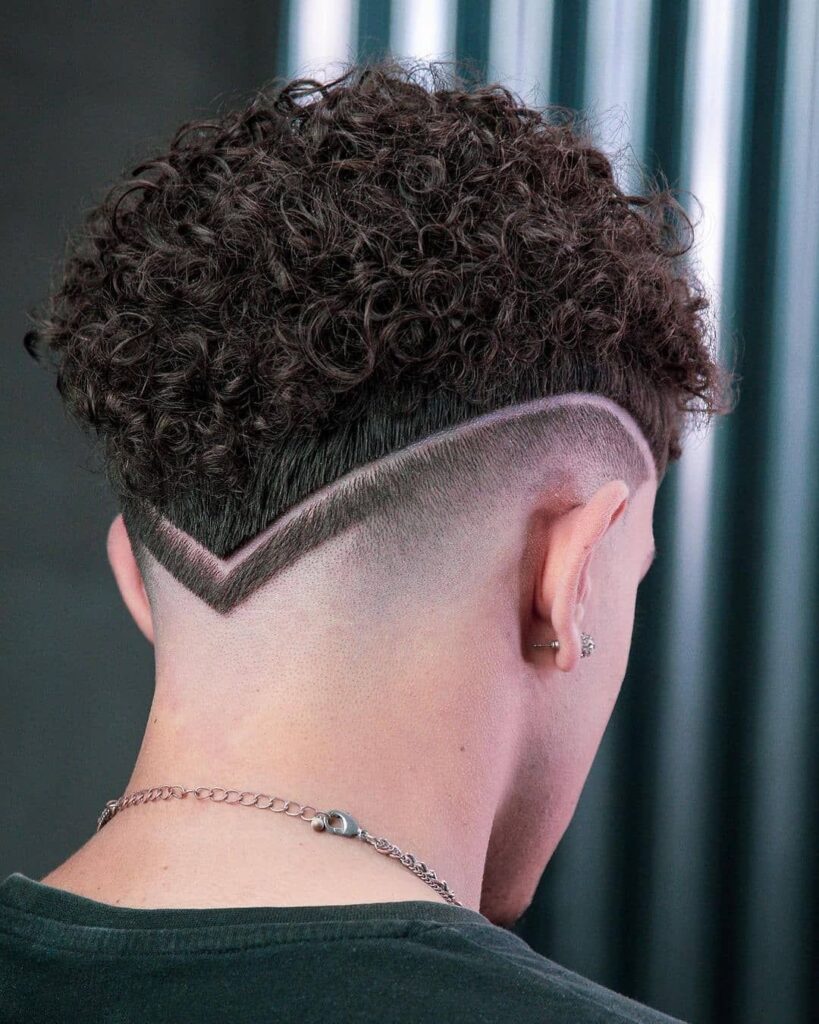 Corte cabelo masculino em v