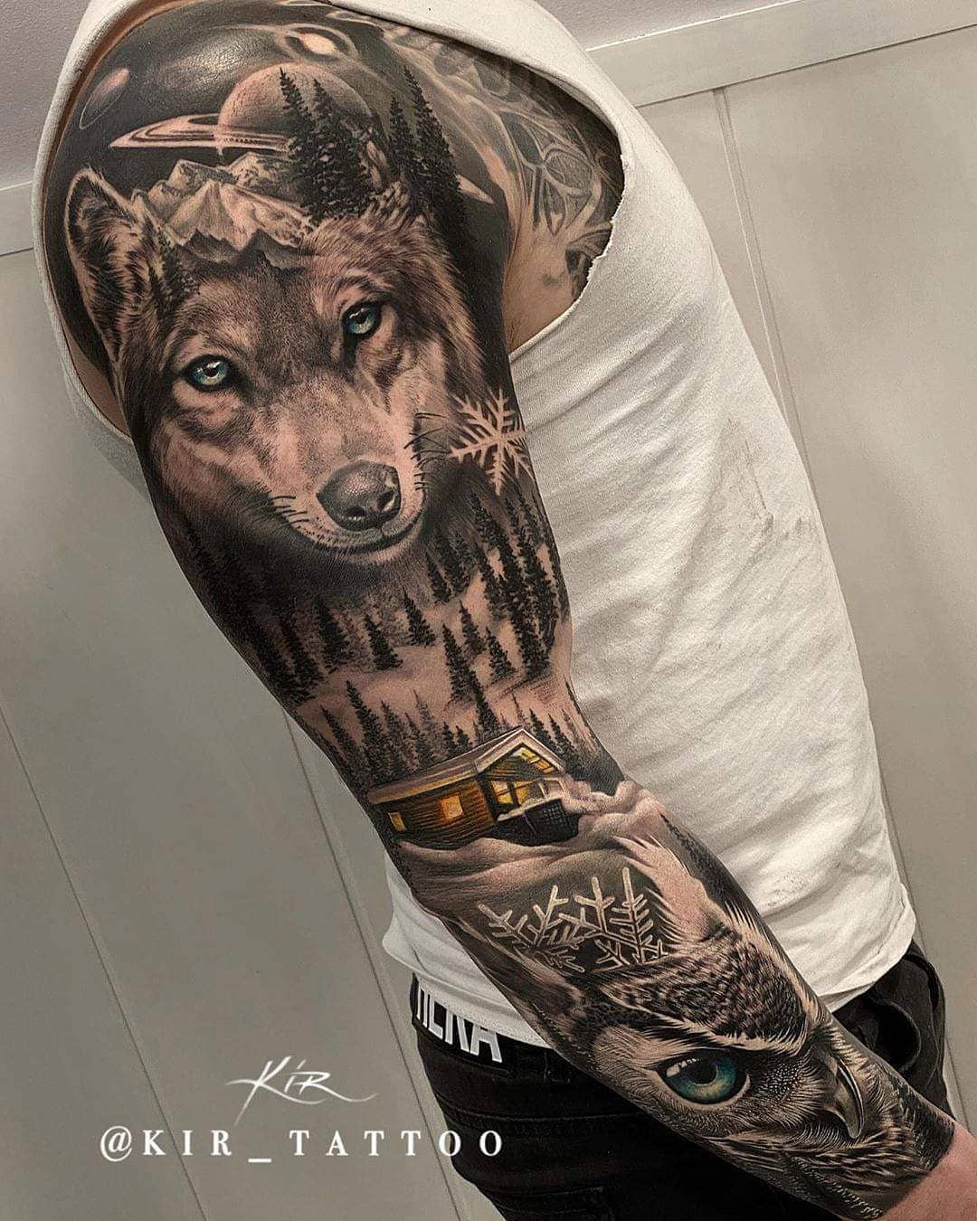 Tatuagem de lobo no braço -  Tatuagens de braço fechado 
