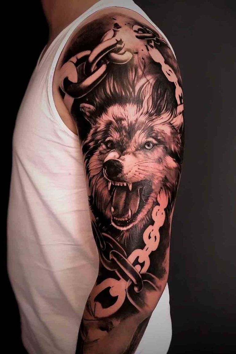 Tatuagem de lobo no braço -  Tatuagens de braço fechado 