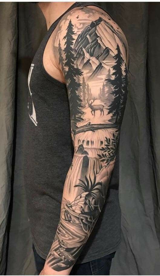 Tatuagem de natureza no braço
