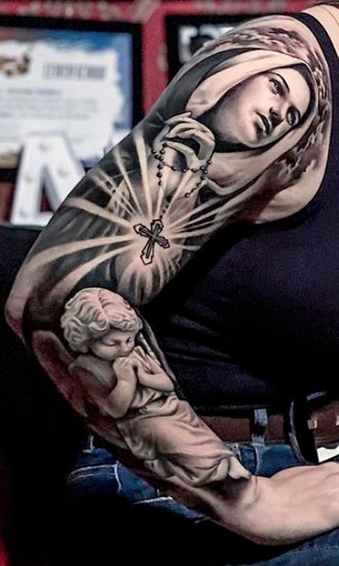Tatuagens de braço fechado -  Tatuagem religiosa no braço